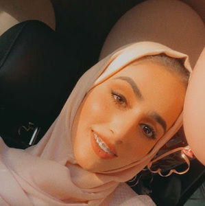 Meet your Posher, Malak